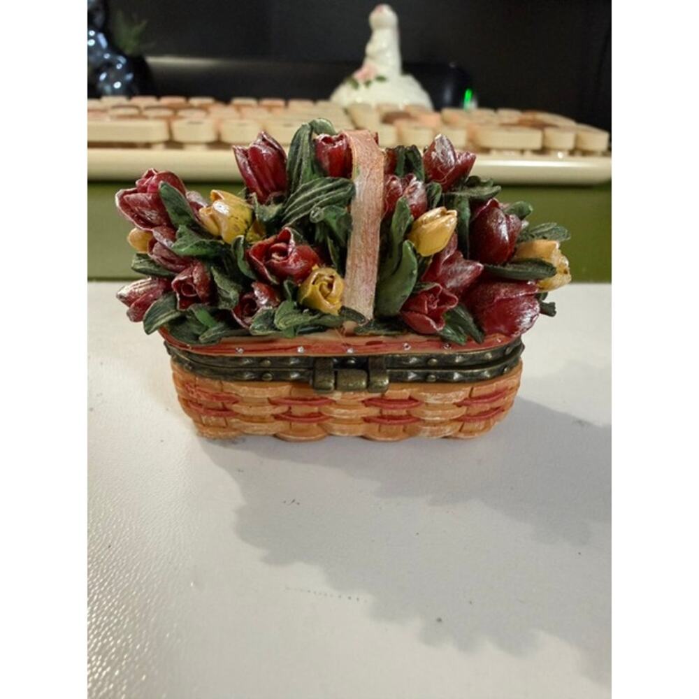 Longaberger Boyds Bear Trinket Box Basket w/ Alva Trinket Spring Tulips - Picture 3 of 9